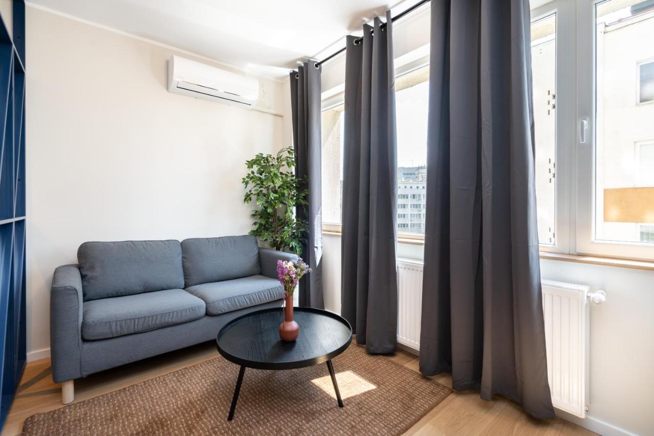 Elegant In The Heart Of The Town Apartament